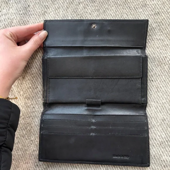 Gucci Wallet - Picture 3 of 8